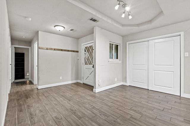 878 N Main Drive, Van Alstyne, TX 75495