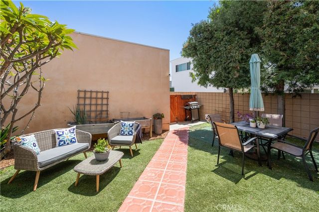 2556 W 235th Street, Torrance, CA 90505