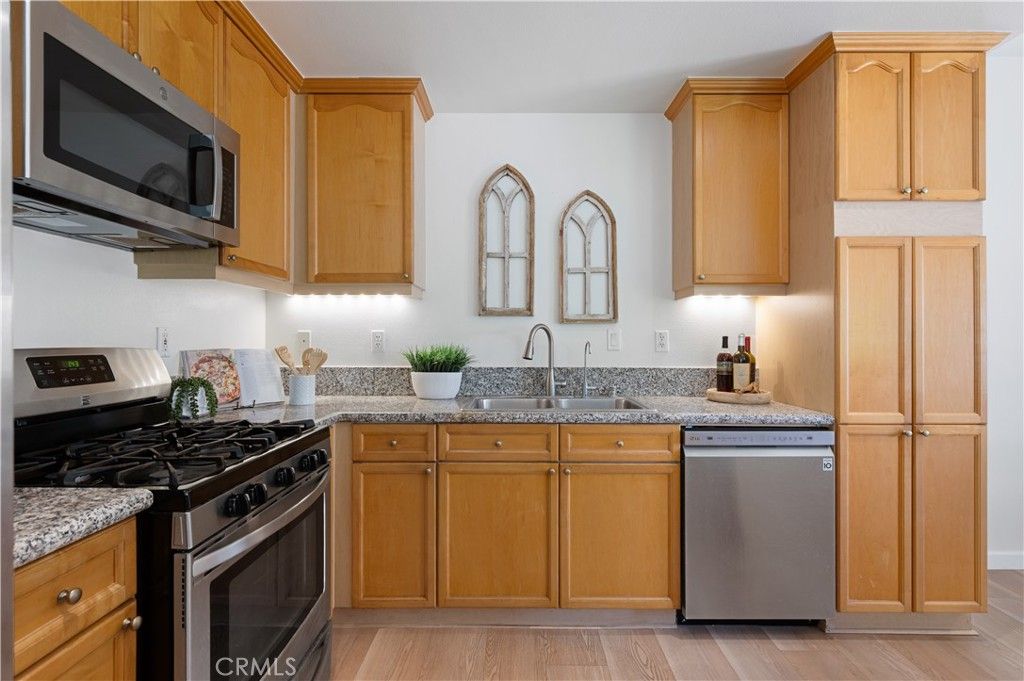 Image 11 of property listing at 2556 W 235th Street, Torrance, CA 90505