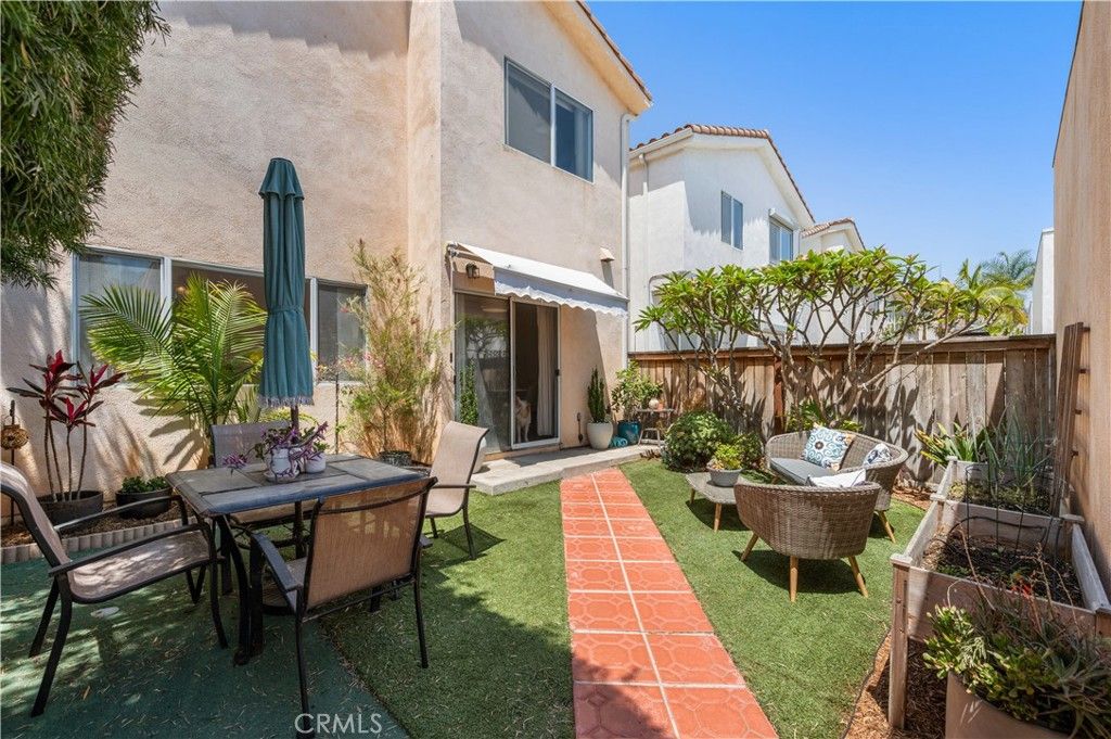 Image 39 of property listing at 2556 W 235th Street, Torrance, CA 90505
