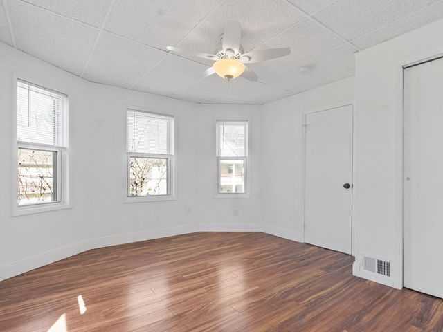 42-44 Gold Star 44, Cambridge, MA 02140