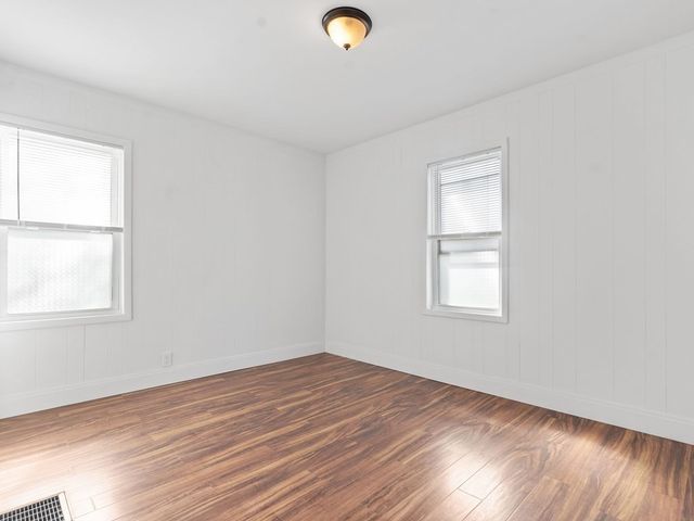 42-44 Gold Star 44, Cambridge, MA 02140