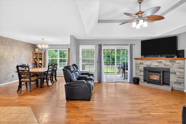 273 Wild Cat Road, Billings, MO 65610