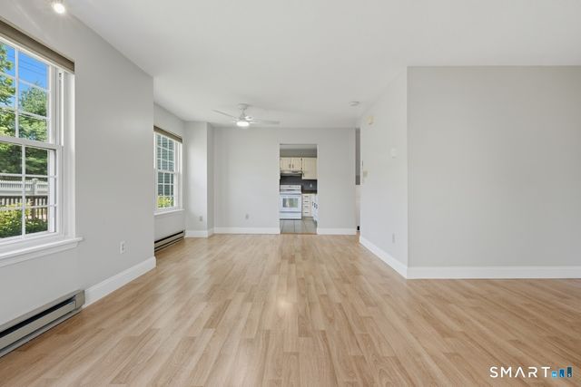 10 Taft Point 8, Waterbury, CT 06708