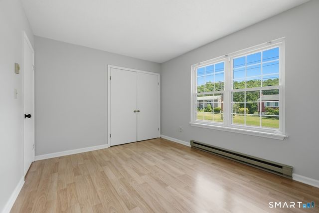 10 Taft Point 8, Waterbury, CT 06708