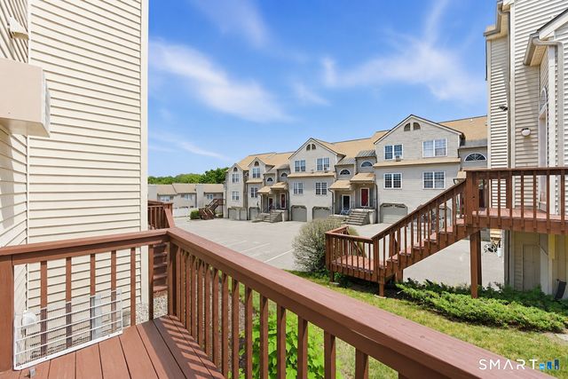 10 Taft Point 8, Waterbury, CT 06708