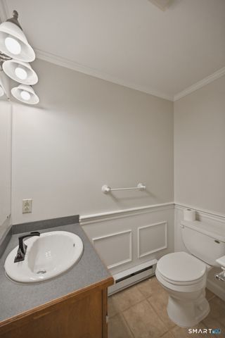 10 Taft Point 8, Waterbury, CT 06708