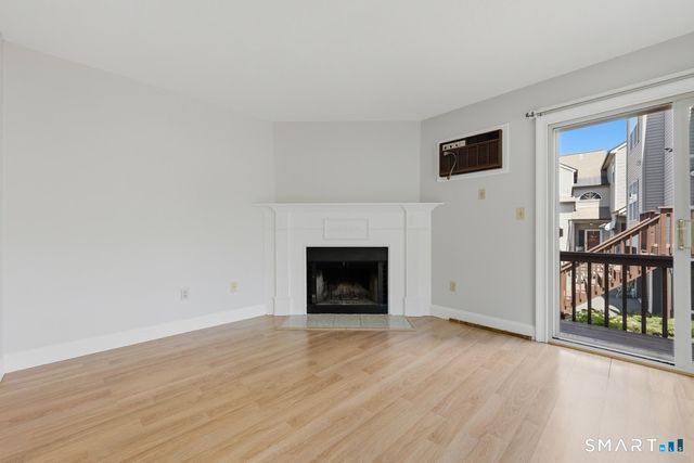 10 Taft Point 8, Waterbury, CT 06708