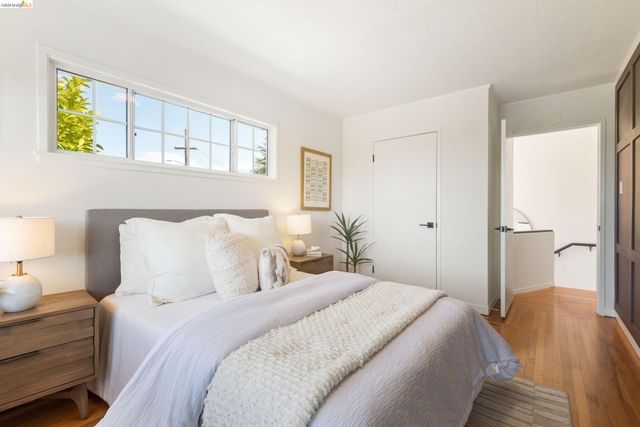 5800 Saint Paul Ct, Oakland, CA 94618