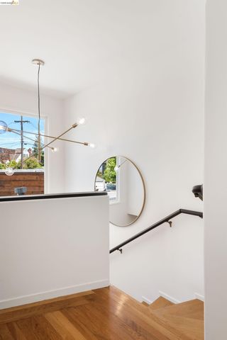 5800 Saint Paul Ct, Oakland, CA 94618