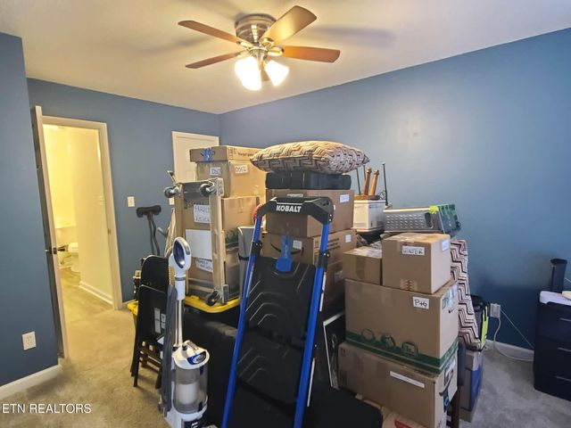 917 Hazelbrook Way, Knoxville, TN 37912