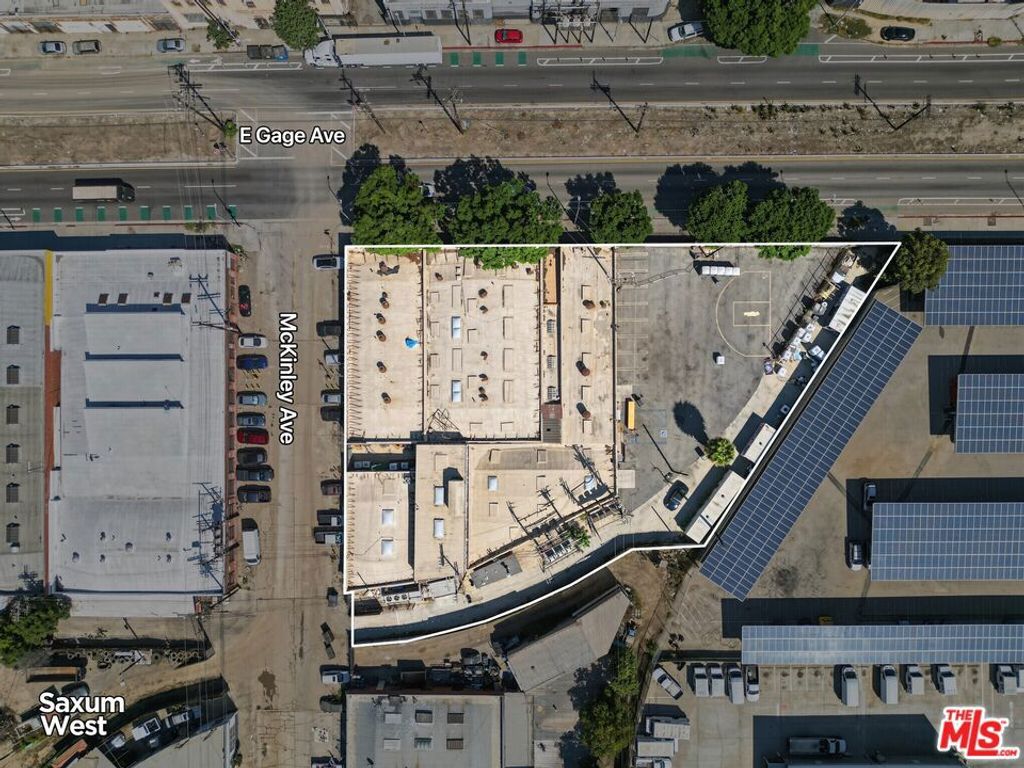 802 E Gage Avenue, Los Angeles, CA 90001 — exterior