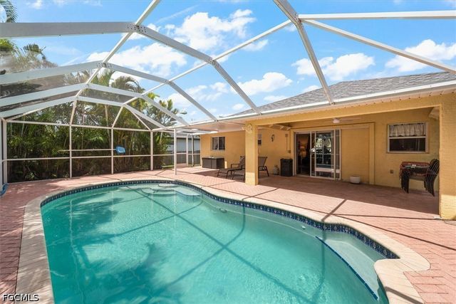 504 NW 3rd LN, Cape Coral, FL 33993