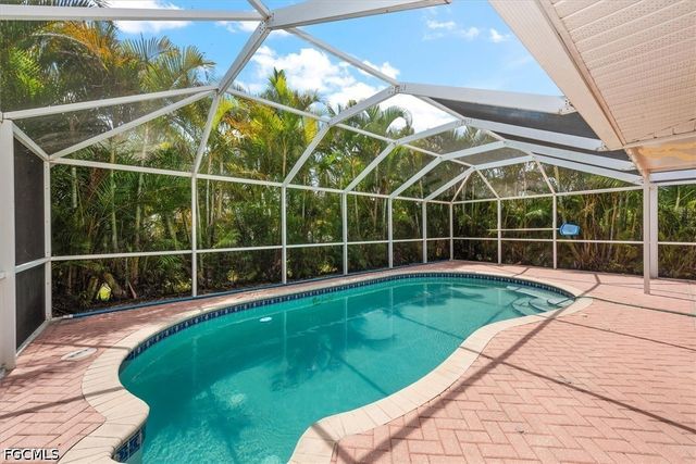 504 NW 3rd LN, Cape Coral, FL 33993