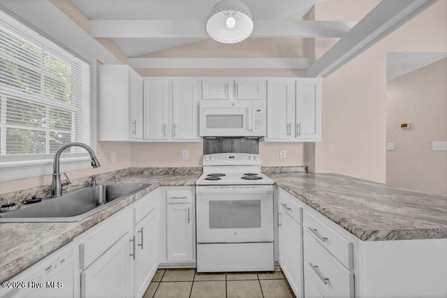 809 Varsity Drive, Wilmington, NC 28403