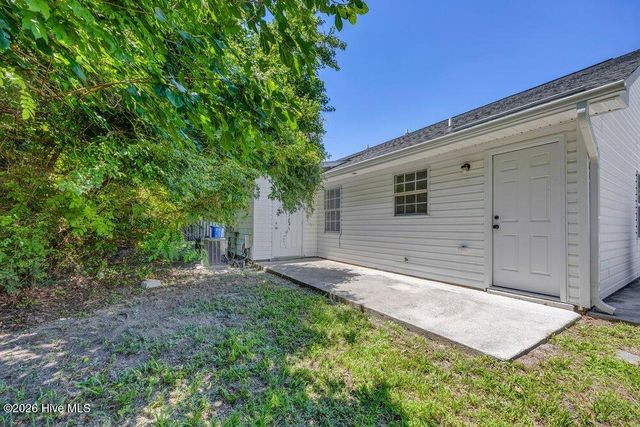 809 Varsity Drive, Wilmington, NC 28403