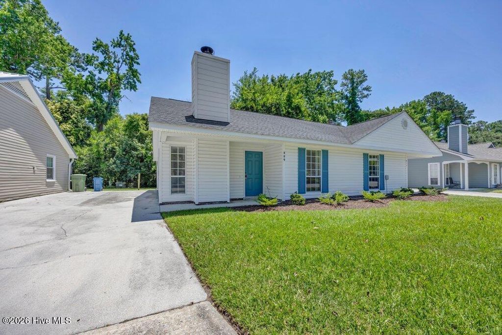 809 Varsity Drive, Wilmington, NC 28403