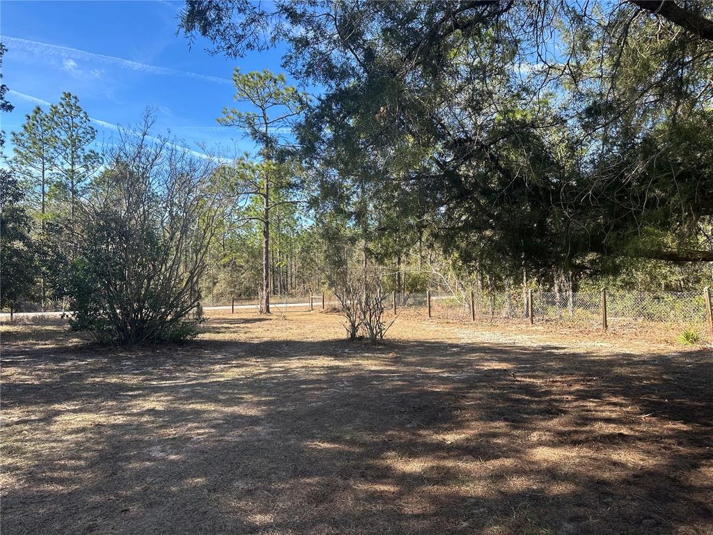 Image 2 of property listing at 22851 SW NEPTUNE BOULEVARD, Dunnellon, FL 34431