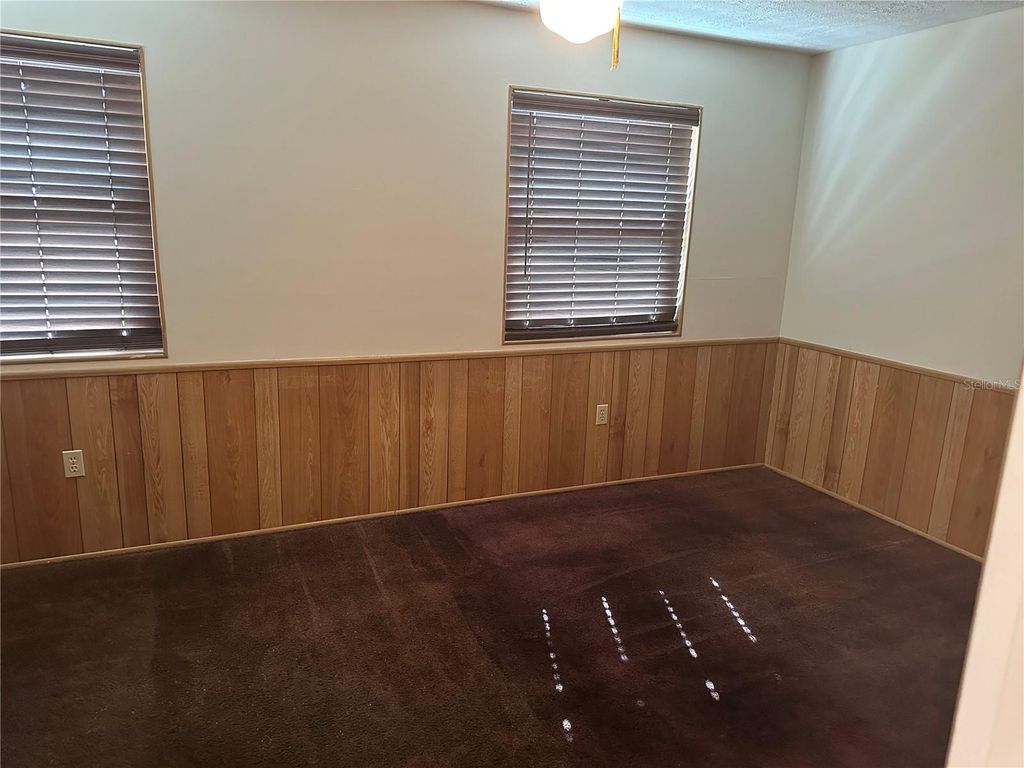 Image 11 of property listing at 22851 SW NEPTUNE BOULEVARD, Dunnellon, FL 34431