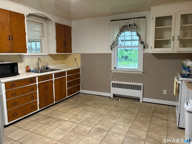 366 Torrington Road, Litchfield, CT 06759