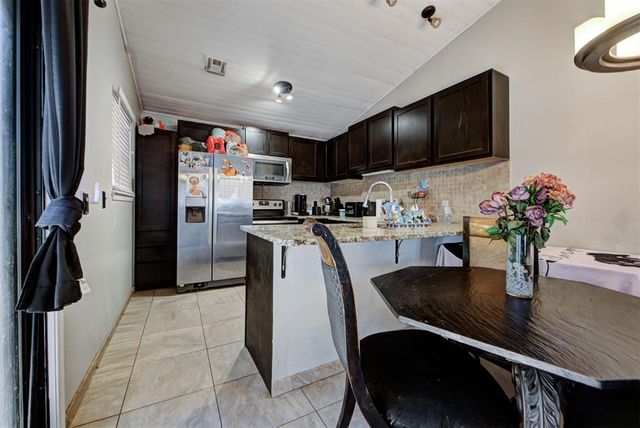 6408 Lyrewood Terrace, Oklahoma City, OK 73132