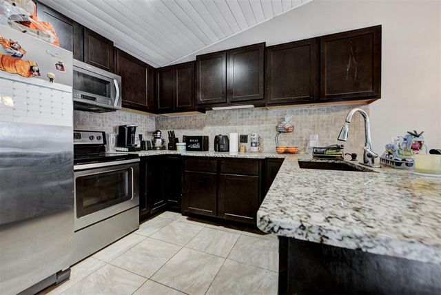 6408 Lyrewood Terrace, Oklahoma City, OK 73132