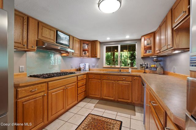 343 W Spring Creek Rd, Hope, ID 83836