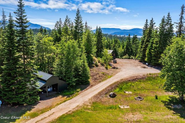 343 W Spring Creek Rd, Hope, ID 83836