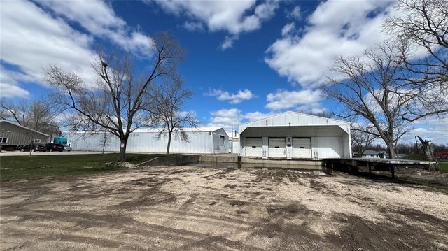 34 43rd Avenue SW, Cedar Rapids, IA 52404