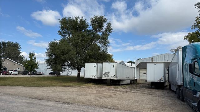 34 43rd Avenue SW, Cedar Rapids, IA 52404