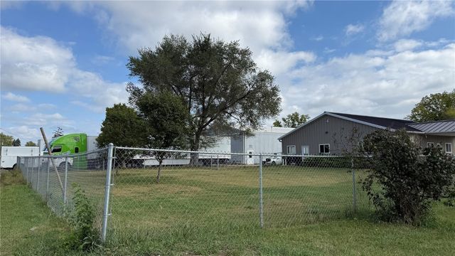 34 43rd Avenue SW, Cedar Rapids, IA 52404