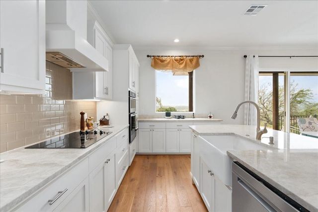 20913 Nimitz Ave, Lago Vista, TX 78645