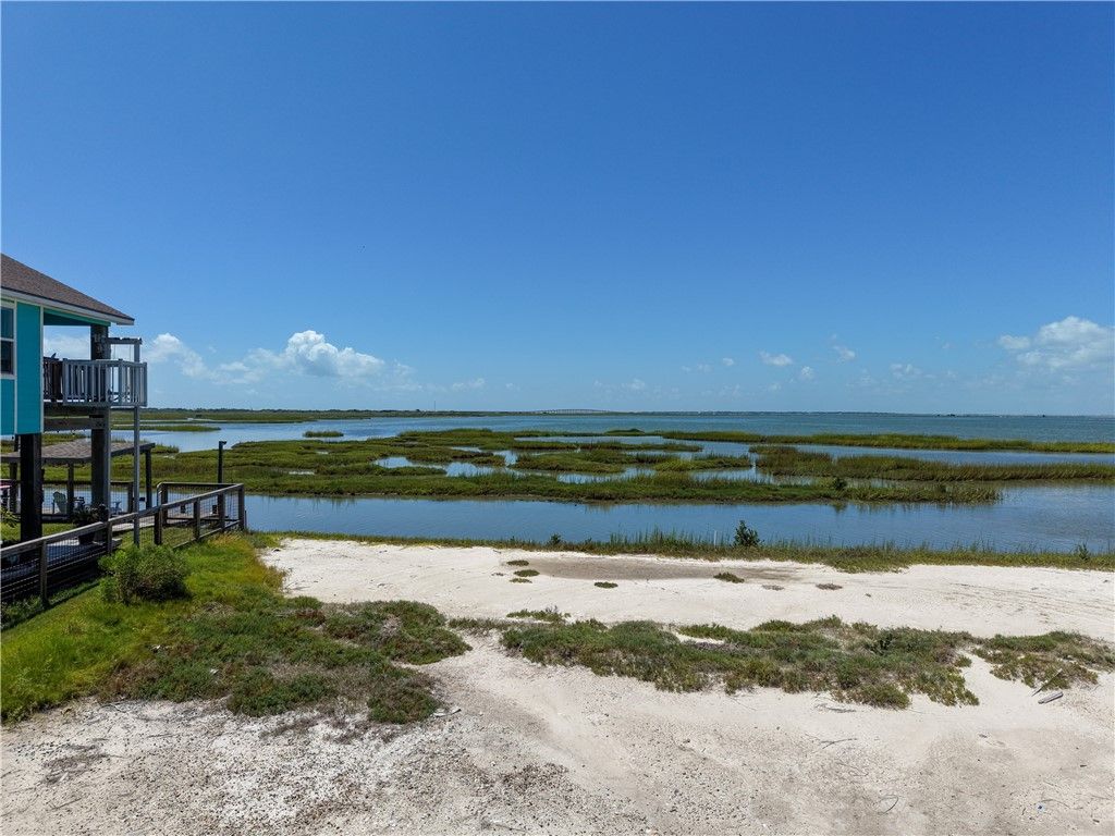 74 Newcomb Bend, Rockport, TX 78382 — photo 3