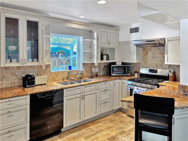 19 Sherril, Redlands, CA 92373