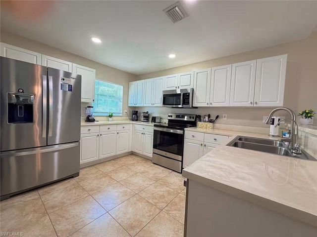 2937 SW 8th PL, Cape Coral, FL 33914