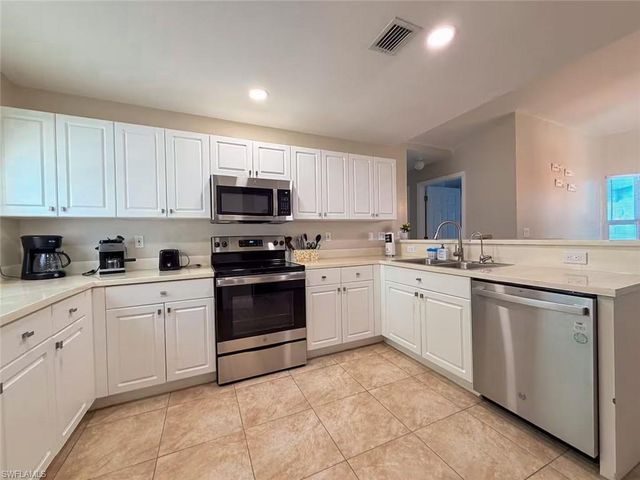 2937 SW 8th PL, Cape Coral, FL 33914