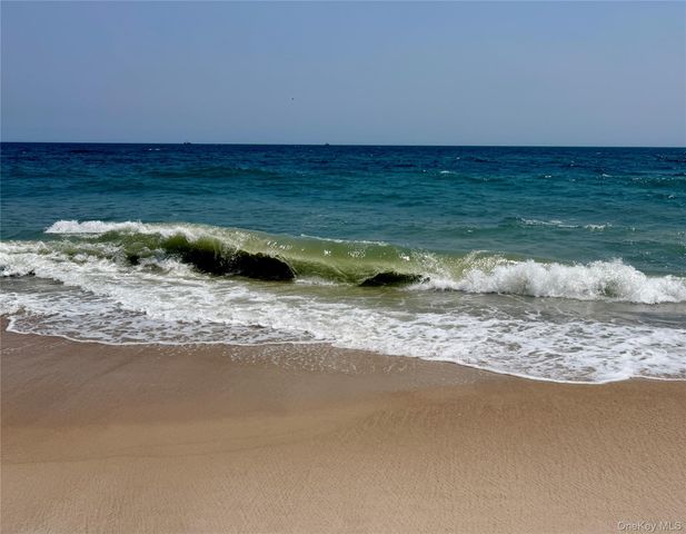 699 Dune Road, Westhampton Dunes, NY 11978