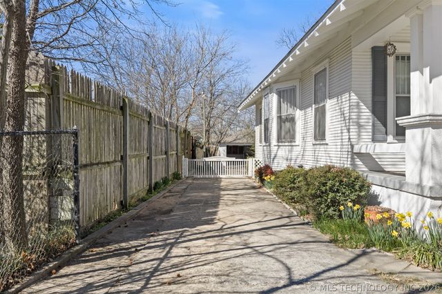 411 D Street NW, Ardmore, OK 73401