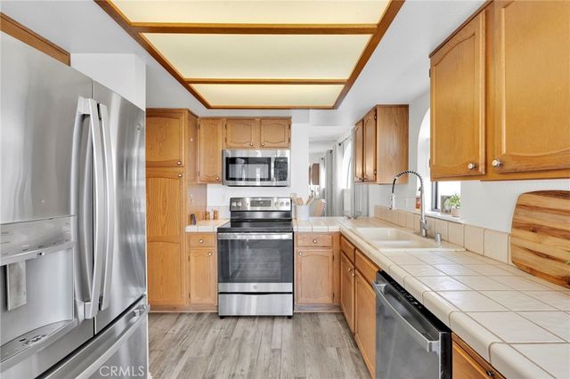 19249 Palm, Apple Valley, CA 92308