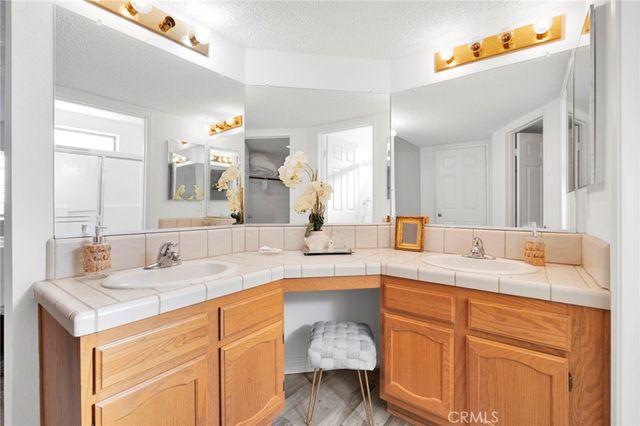 19249 Palm, Apple Valley, CA 92308