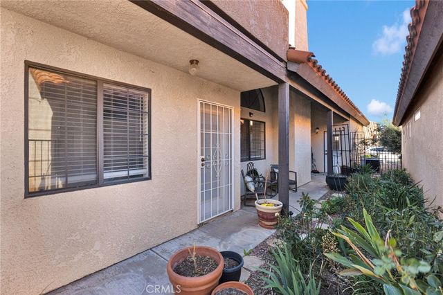 19249 Palm, Apple Valley, CA 92308