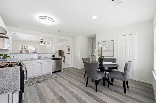 11202 Log Cabin Lane, Tomball, TX 77375