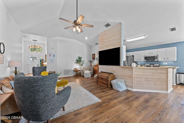 6812 Vintage Lane, Port Orange, FL 32128