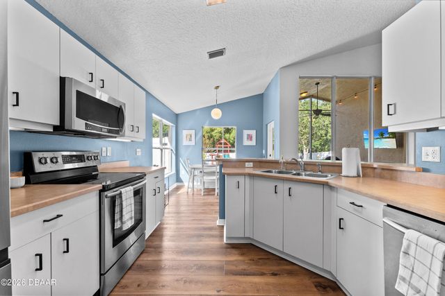 6812 Vintage Lane, Port Orange, FL 32128