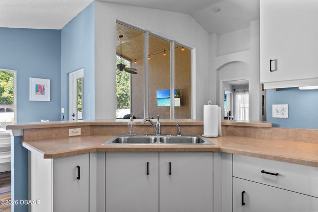 6812 Vintage Lane, Port Orange, FL 32128