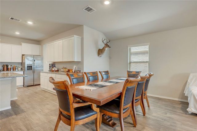 8026 Front Nine Lane, Navasota, TX 77868