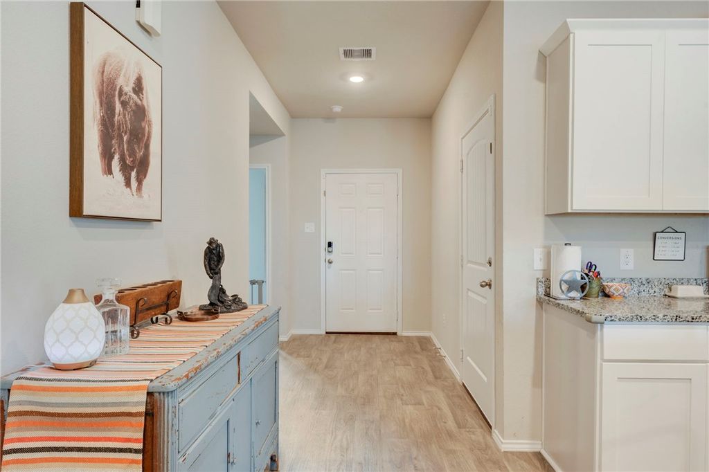 8026 Front Nine Lane, Navasota, TX 77868 — photo 2
