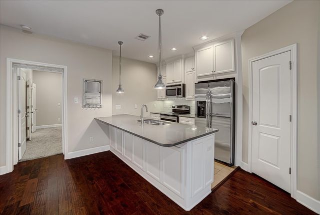 305 Felt Circle, Houston, TX 77011