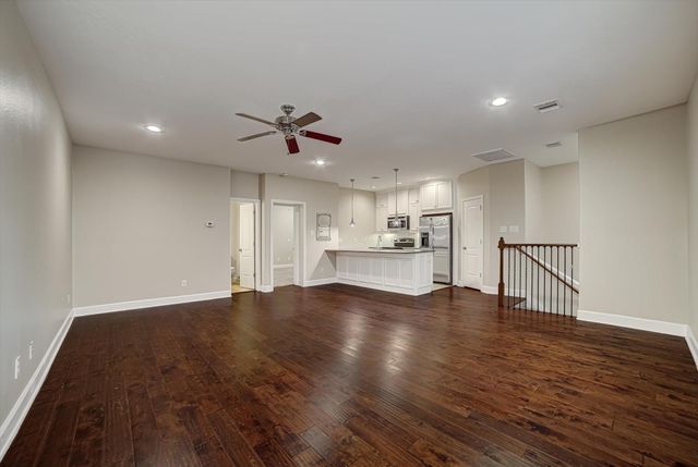 305 Felt Circle, Houston, TX 77011