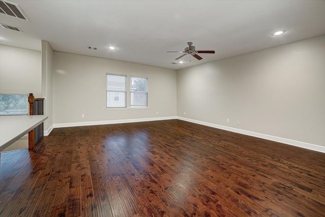 305 Felt Circle, Houston, TX 77011